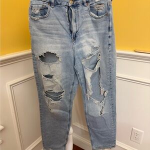 American Eagle Light Blue Curvy Mom Jeans